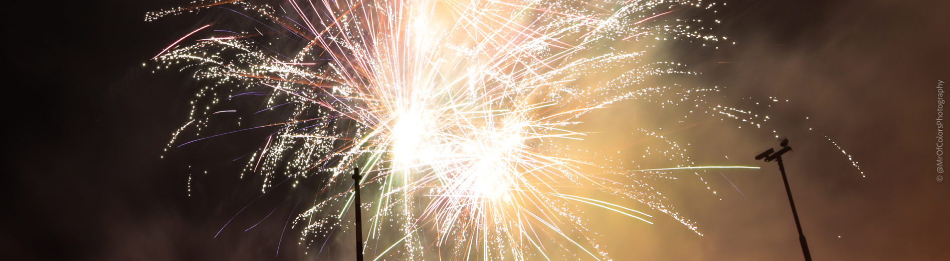 Photos Bommenberend Fireworks Show 27-08-2022 [Zuiderhaven/GroningenCity] by DillenvanderMolen @MrOfColorsPhotography